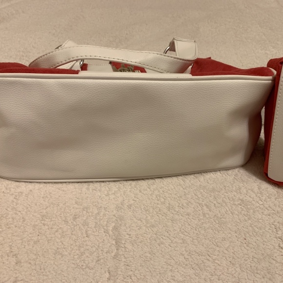 Raspberry Pink Suede and White Leather Handbag & Coin Purse - Picture 13 of 13